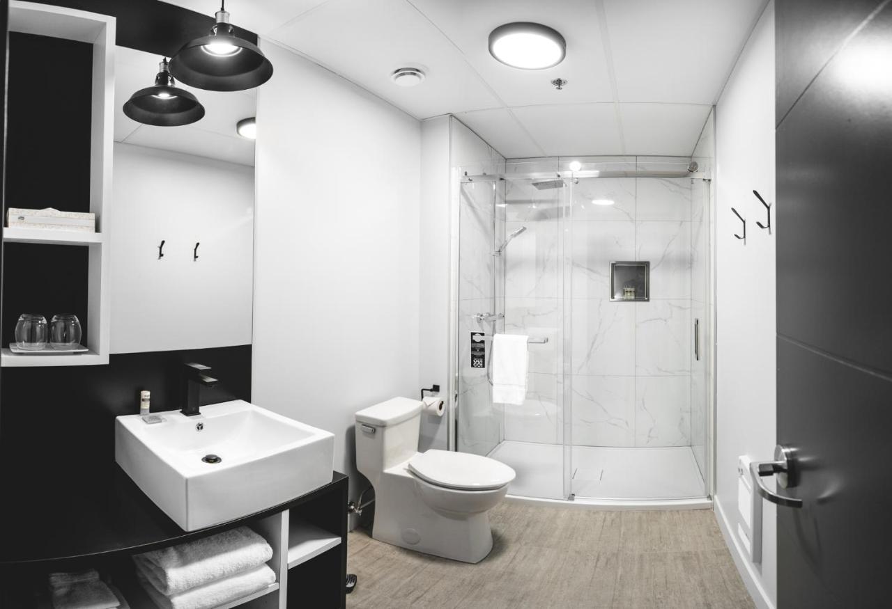Hotel Oui Go! Trois-Rivières エクステリア 写真