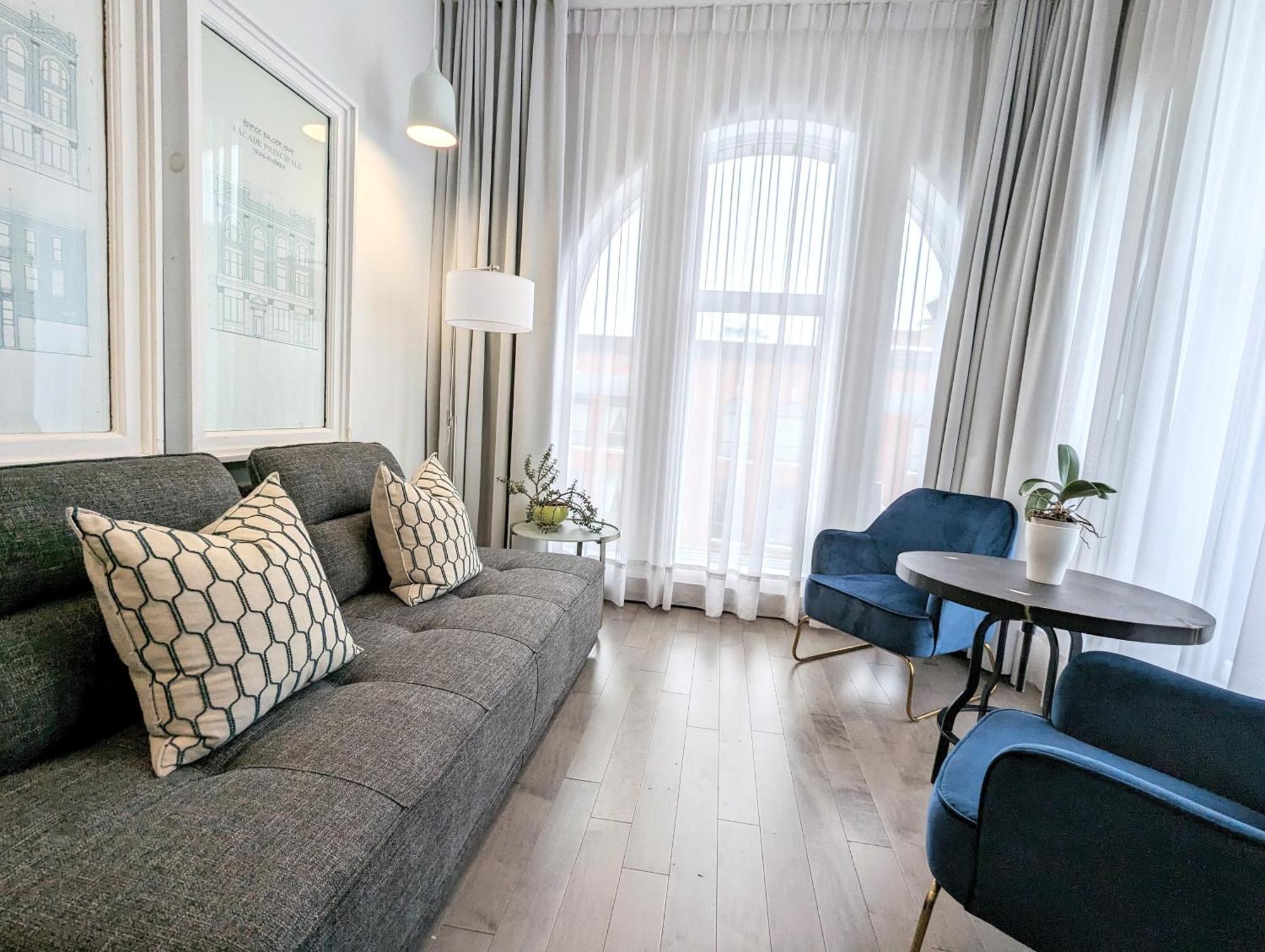 Hotel Oui Go! Trois-Rivières エクステリア 写真