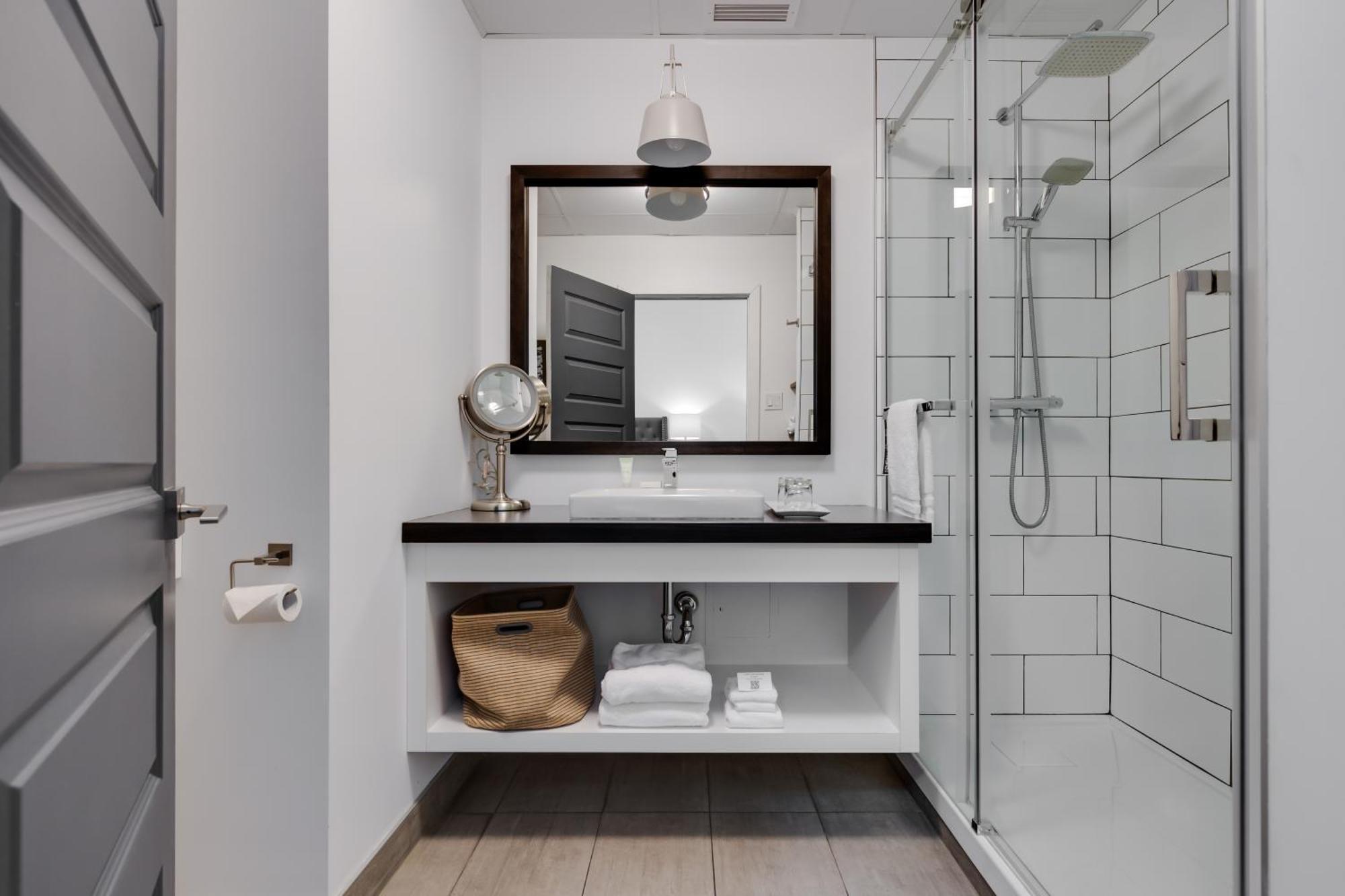 Hotel Oui Go! Trois-Rivières エクステリア 写真