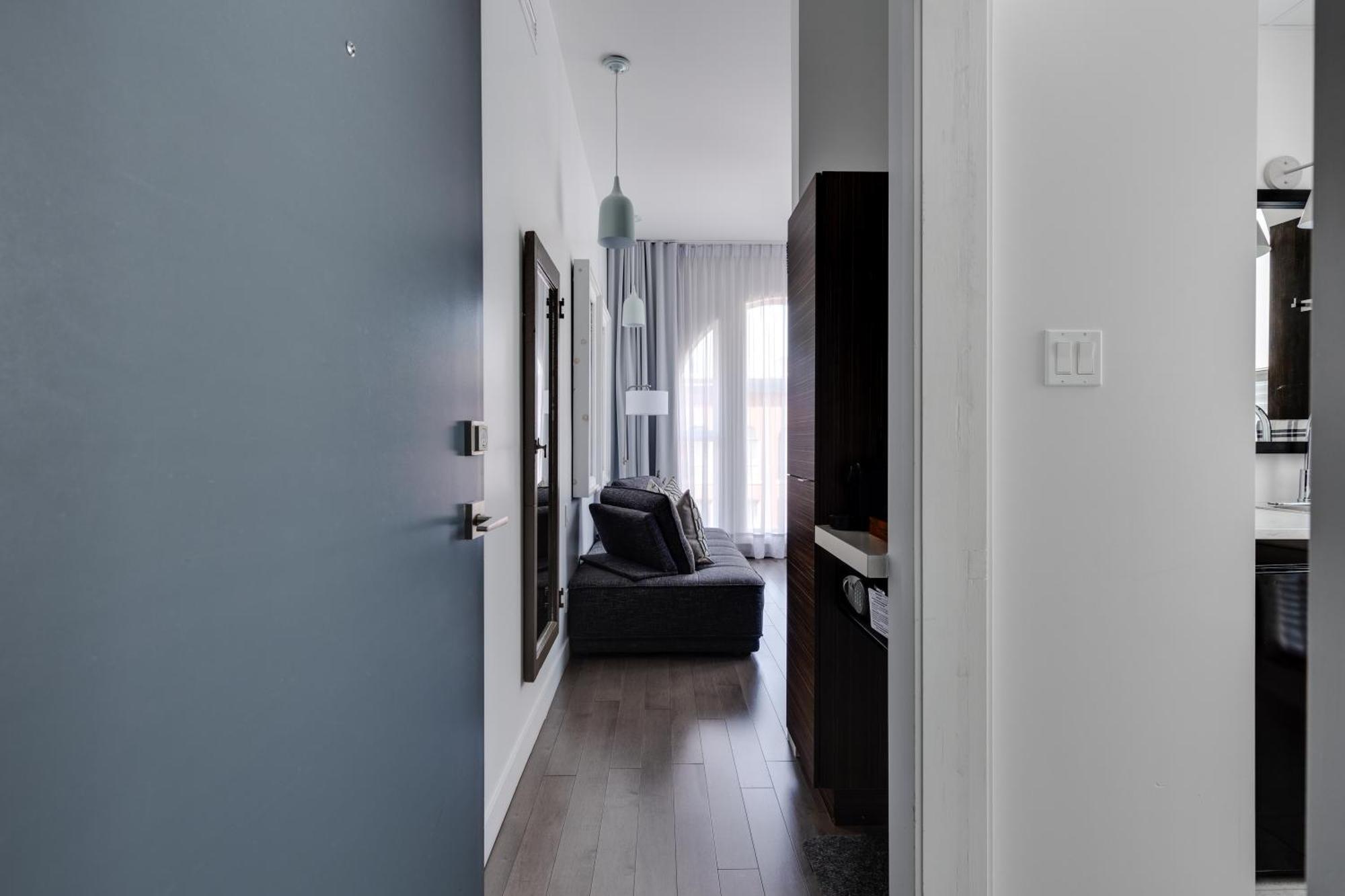 Hotel Oui Go! Trois-Rivières エクステリア 写真