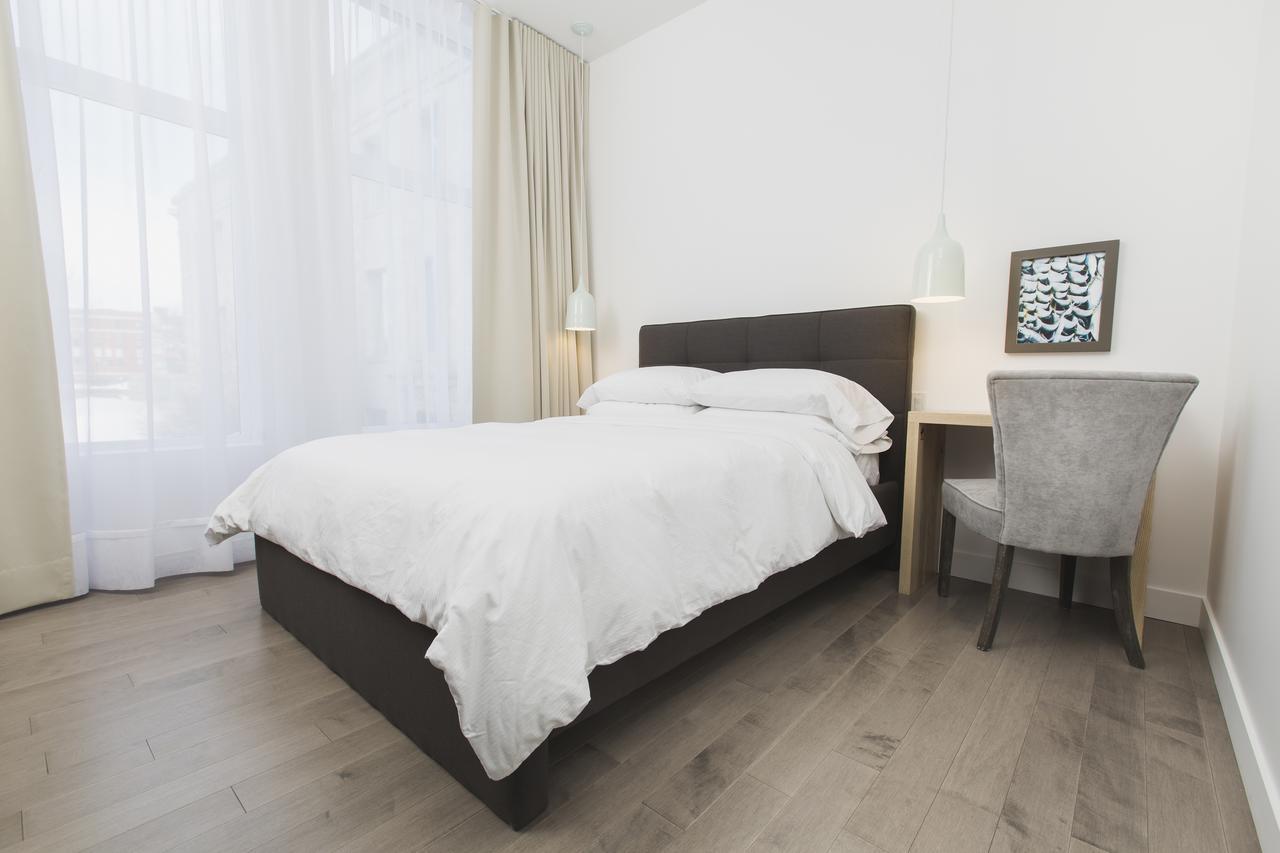 Hotel Oui Go! Trois-Rivières エクステリア 写真